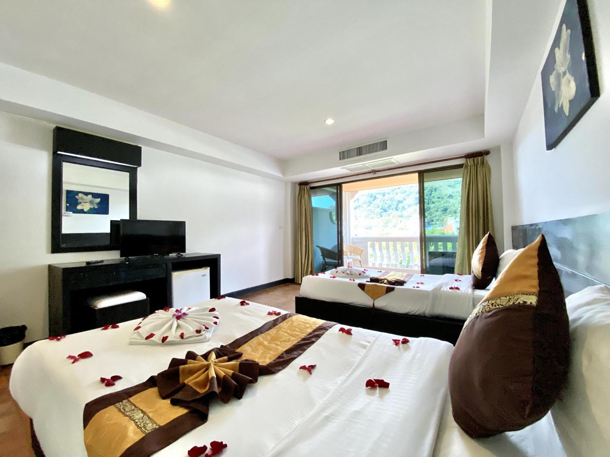 H.R.K.Resort Patong Exterior photo