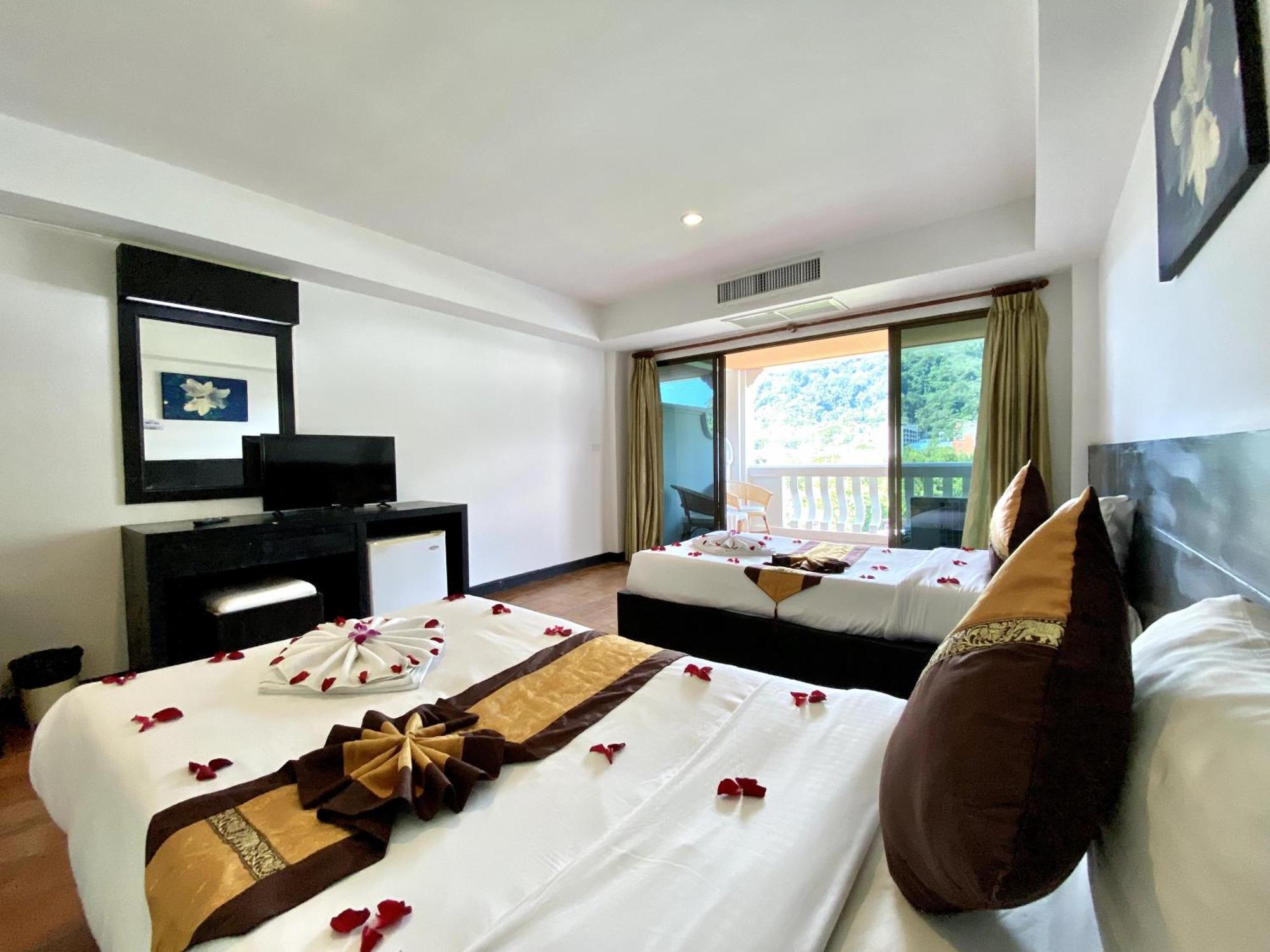 H.R.K.Resort Patong Exterior photo