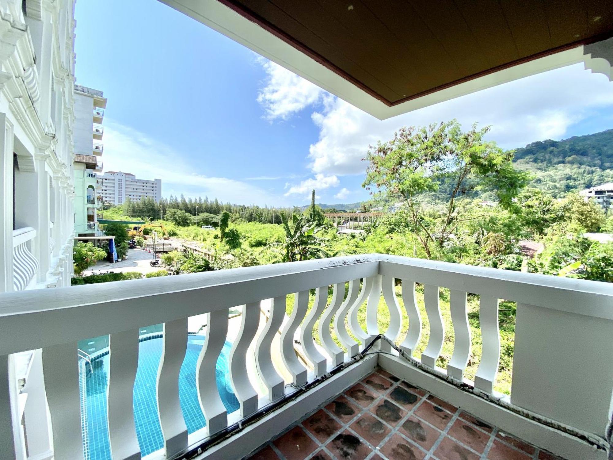 H.R.K.Resort Patong Exterior photo