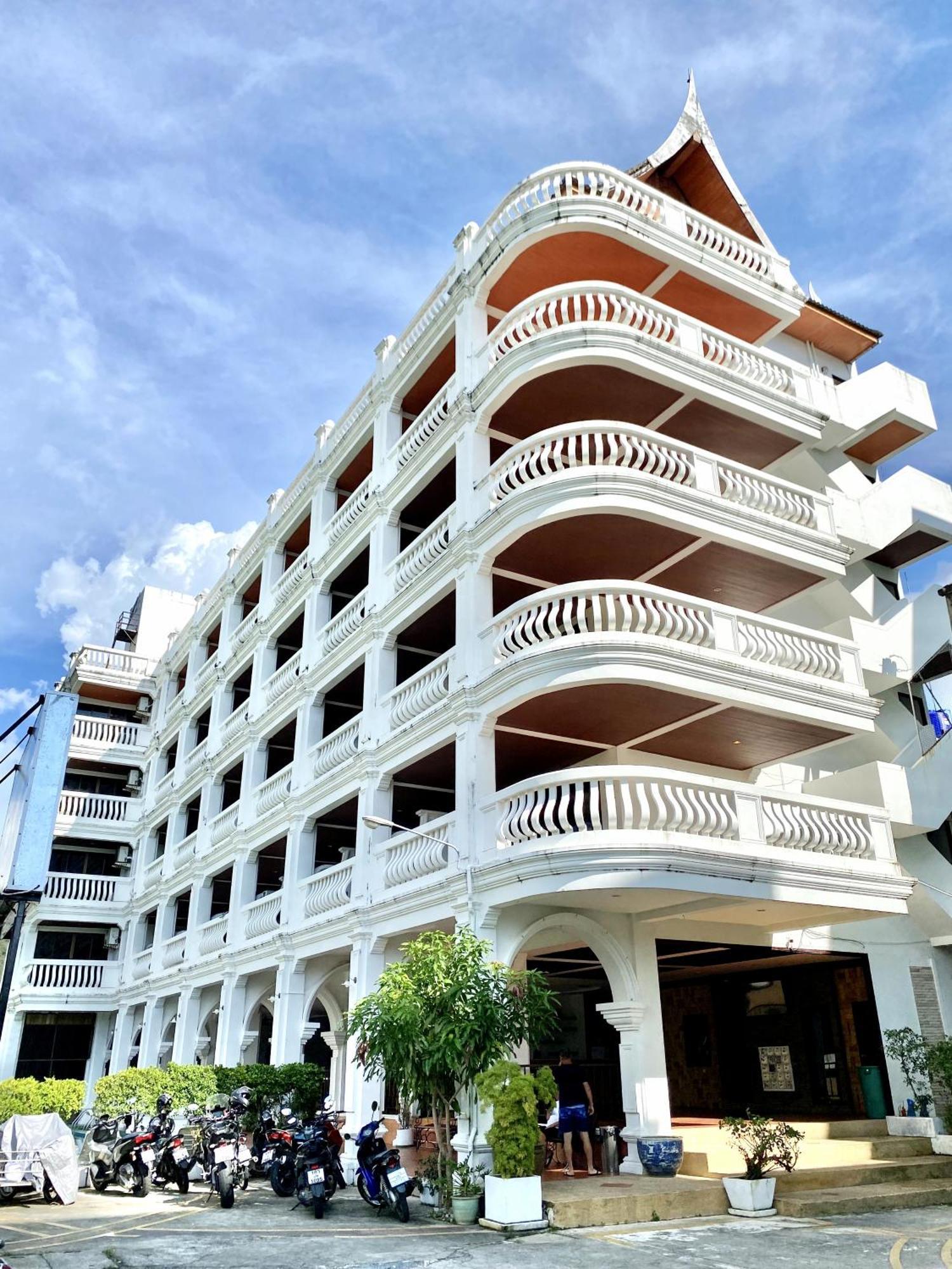 H.R.K.Resort Patong Exterior photo